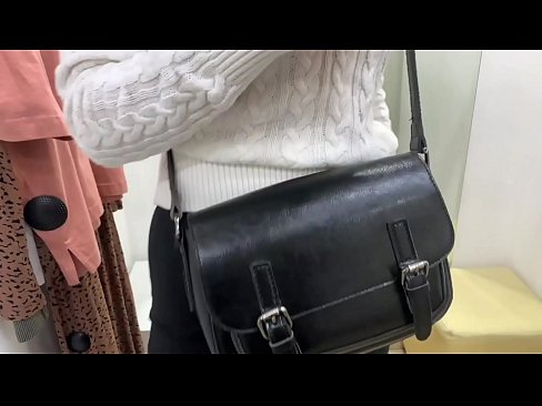 ❤️ Masturbasi umum tina jalang ngora FeralBerry sareng dildo di kamar pas ❤ pelacur dina pornosu.xxxdesichudai.ru ❌
